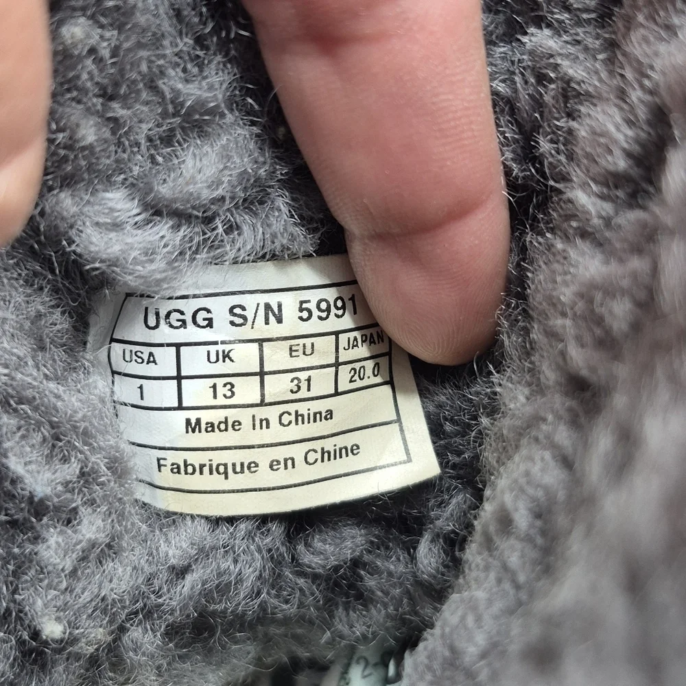 UGG Kids Boots in Gray